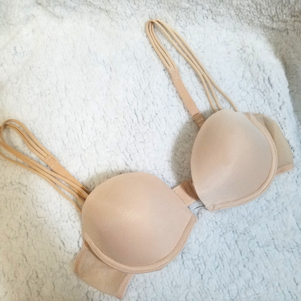 Nude Wonderbra with clear strip between cups